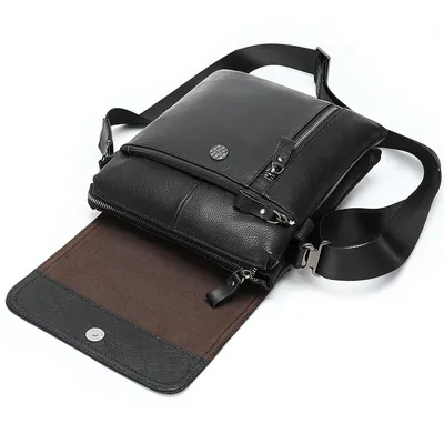 Simple cover type shoulder bag
