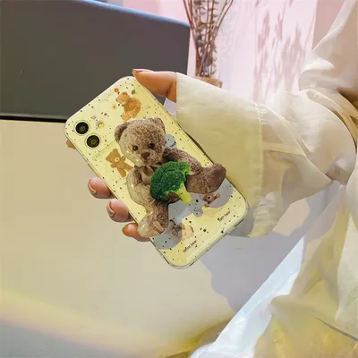 غطاء هاتف حامل الدب من نقاط التمويه