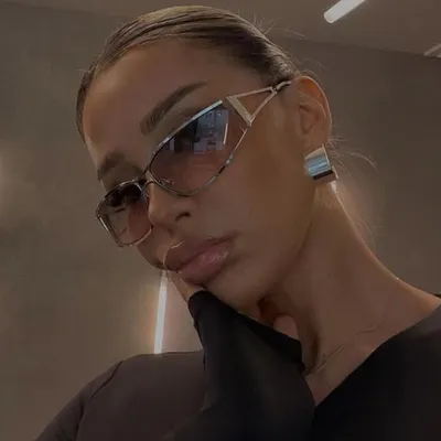 Hollow Modern Metal Women's Fashion Sunglasses