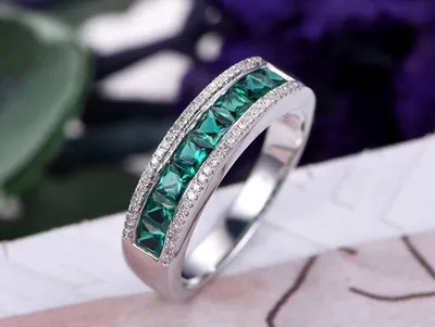 Women's White Gold Plated Emerald Zircon Ring