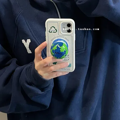 Three-dimensional Creative Earth Bracket Phone Case