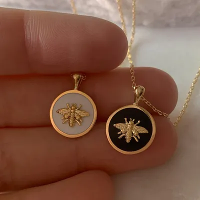 Stainless Steel Bee Pendant Necklace Female Personality Everything Goes With Insect Necklace
