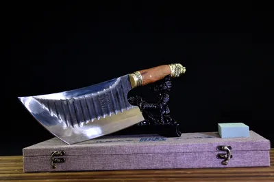سيد الوحوش قاتل العظام
