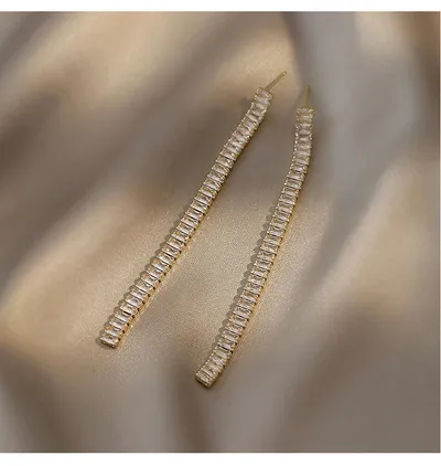 Zircon Claw Chain Tassel Long Stud Earrings