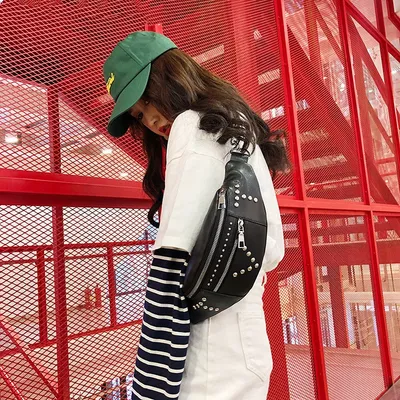 Women's fashion rivet messenger bag