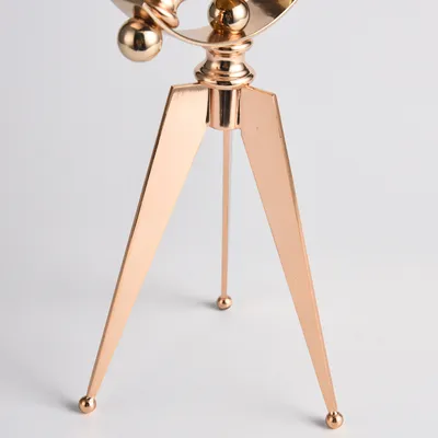 Desktop Pendulum Clock European Craft Clock Ornament
