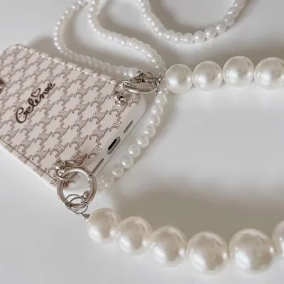 Ladies Fashion Pearl Diagonal Phone Case
