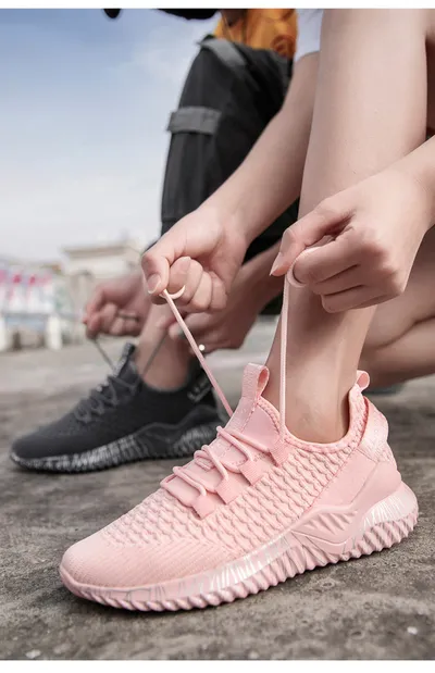 High top sports shoes