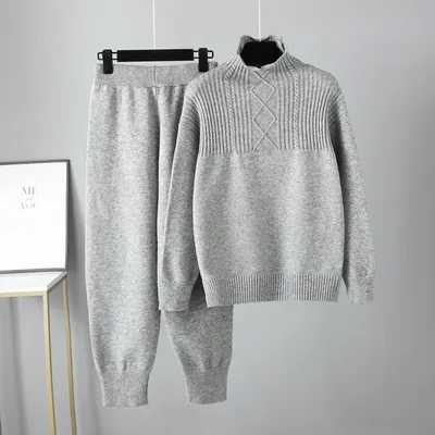 Women's Fashionable And Versatile Knitted Pants Set