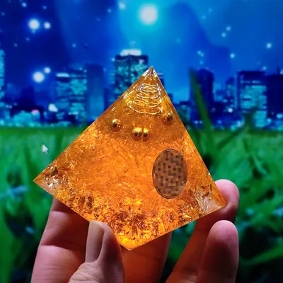 Crystal Ball Gravel Pyramid Home Crafts Resin Decorations