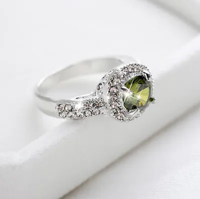 Flow Diamond Gemstone Crystal Green Zircon Ring