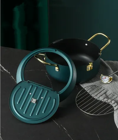 Temperature control of household fryer