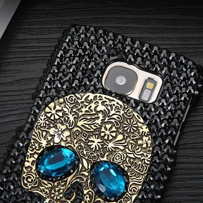 Mobile Phone Protective Shell Black Shell Skull Rhinestone