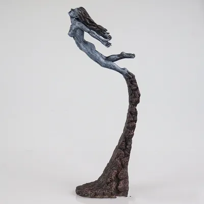 Leap Of Faith Sculpture Home Decoration Resin Craft Ornament