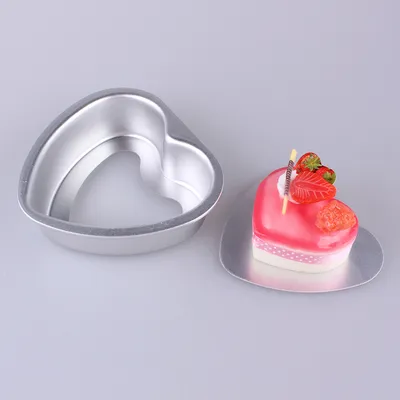 Aluminum Alloy Heart Shaped Live Bottom Cake Mould