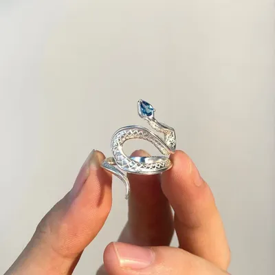 Euramerican Wind Topa Stone Snake Ring Personality