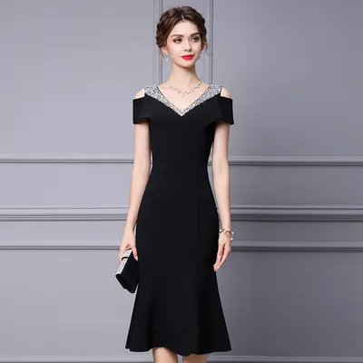 Cold And Luxurious Dress For Women
