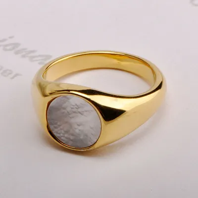 Round White Mother-of-pearl Shell Ring Female