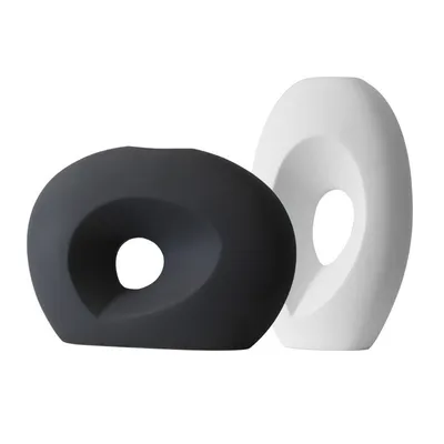 Simple And Modern Style Frosted Black And White Oval Ceramic Ornaments