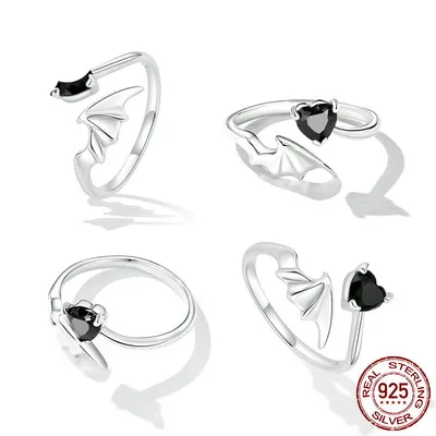Black Heart Shaped Zircon Wings Are Simple