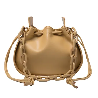 Pleated chain bag