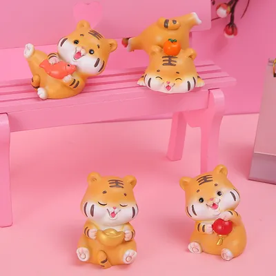 Cute Tiger Ornaments Cartoon Little Tiger Resin Crafts Car Center Console Cake Baking Decorations