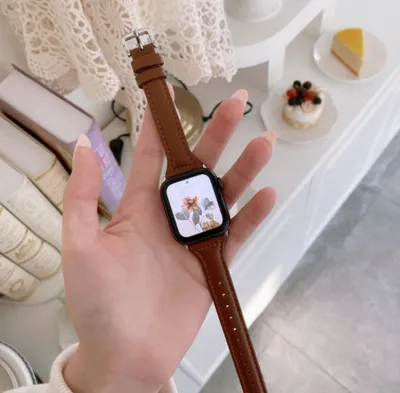 StandsWatch SE Strap With A Small Waist