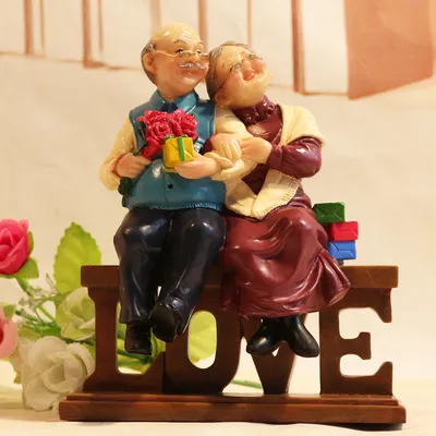 Resin Craft Parents And Elders Birthday Cake Ornament