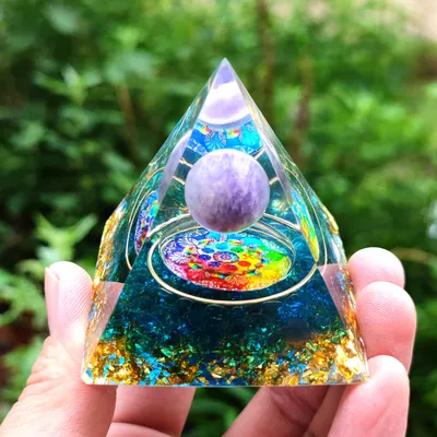 Crystal Ball Crushed Stone Pyramid Home Craft