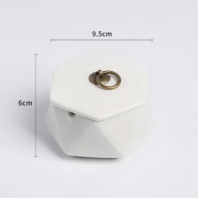 Ceramic Ashtray With Lid Creative Personality Fashion Office Anti Fly Ash Size Size Living Room Home European Trend