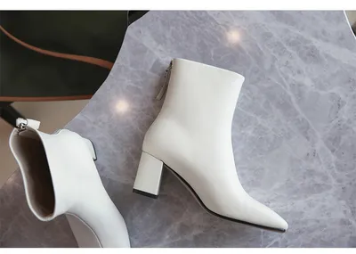 Elegant Intellectual And Simple Basic Cowhide Boots