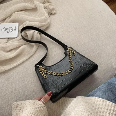 Vintage shoulder armpit bag