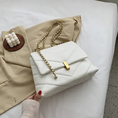 Fashion chain messenger bag