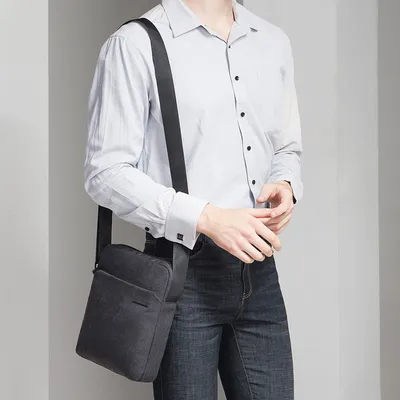 Casual men's multifunctional shoulder bag