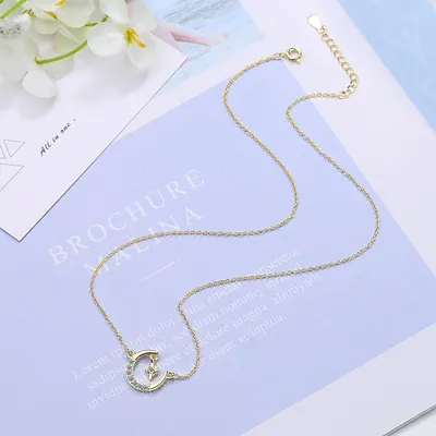 Simple Short Clavicle Chain Diamond Star And Moon Pendant