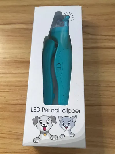 مقص أظافر للحيوانات الأليفة بإضاءة LED