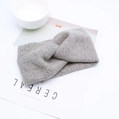 Autumn and winter wool cross hair band