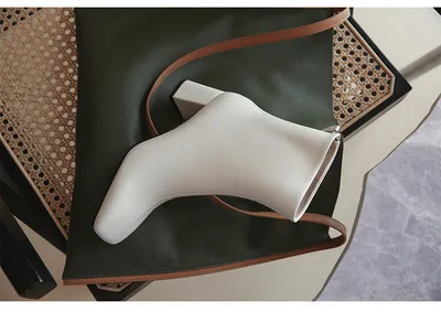 Elegant Intellectual And Simple Basic Cowhide Boots