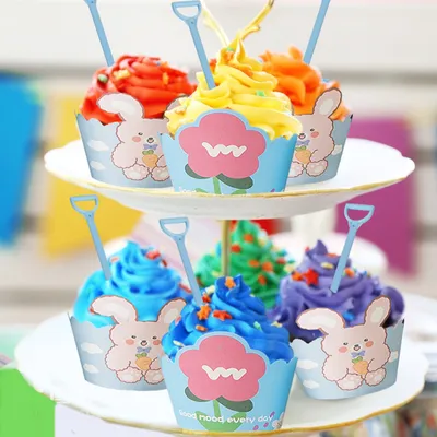 Cute Cupcake Liners Wrappers With Plastic Spoons Bunny Flower Pattern Paper Baking Cup Scalloped Edge Cupcake Muffin Cases For Easter Spring Birthday Wedding Holiday Party Supplies