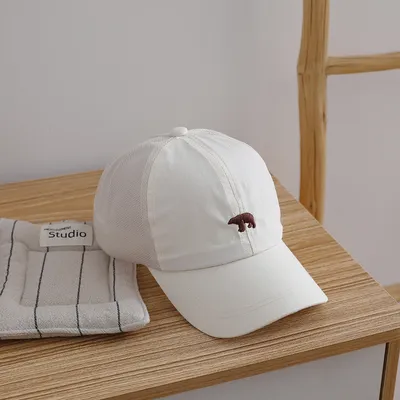 Children's Simple Style Beanie For Kids, Baby Boy Style, Small Face Pattern, Small Embroidered Bear Baseball Cap, Boy's Outdoor Sun Protection Straw Hat