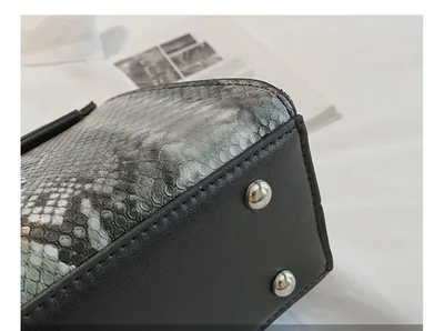 حقيبة نسائية، حقيبة كتف بنقشة جلد الثعبان، حقيبة مراسلة محمولة، حقيبة بلاتينية