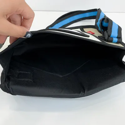 Two-dimensional cute one-shoulder messenger bag