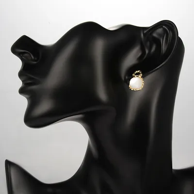 European And American Design Fashion Pearl Earrings Simple