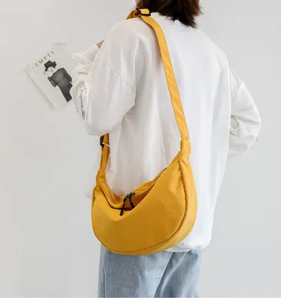Canvas shoulder bag