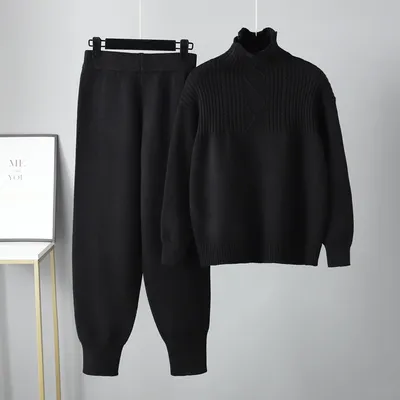 Women's Fashionable And Versatile Knitted Pants Set