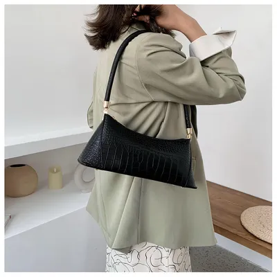 Temperament baguette shoulder bag