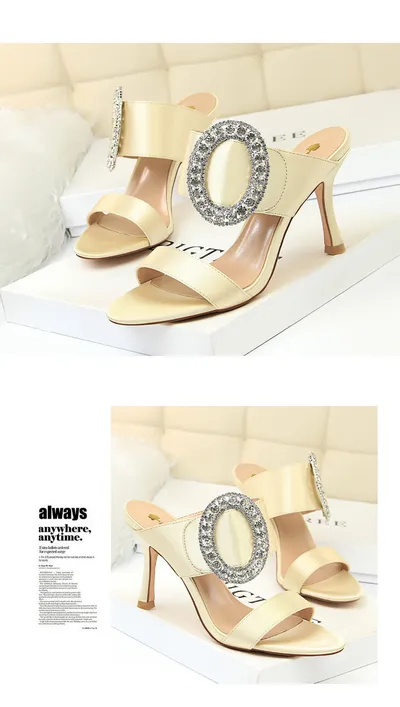 Female sandals and slippers with one word