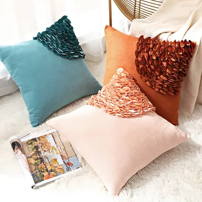 Hand-carted three-dimensional craft pillowcase