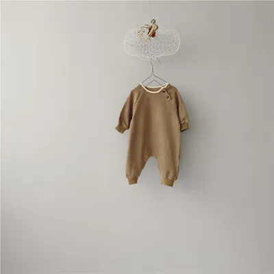 Comfortable And Simple Baby Long-sleeved One-piece