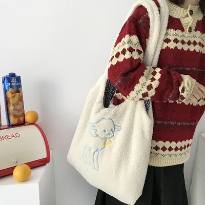 Dog embroidered shoulder bag